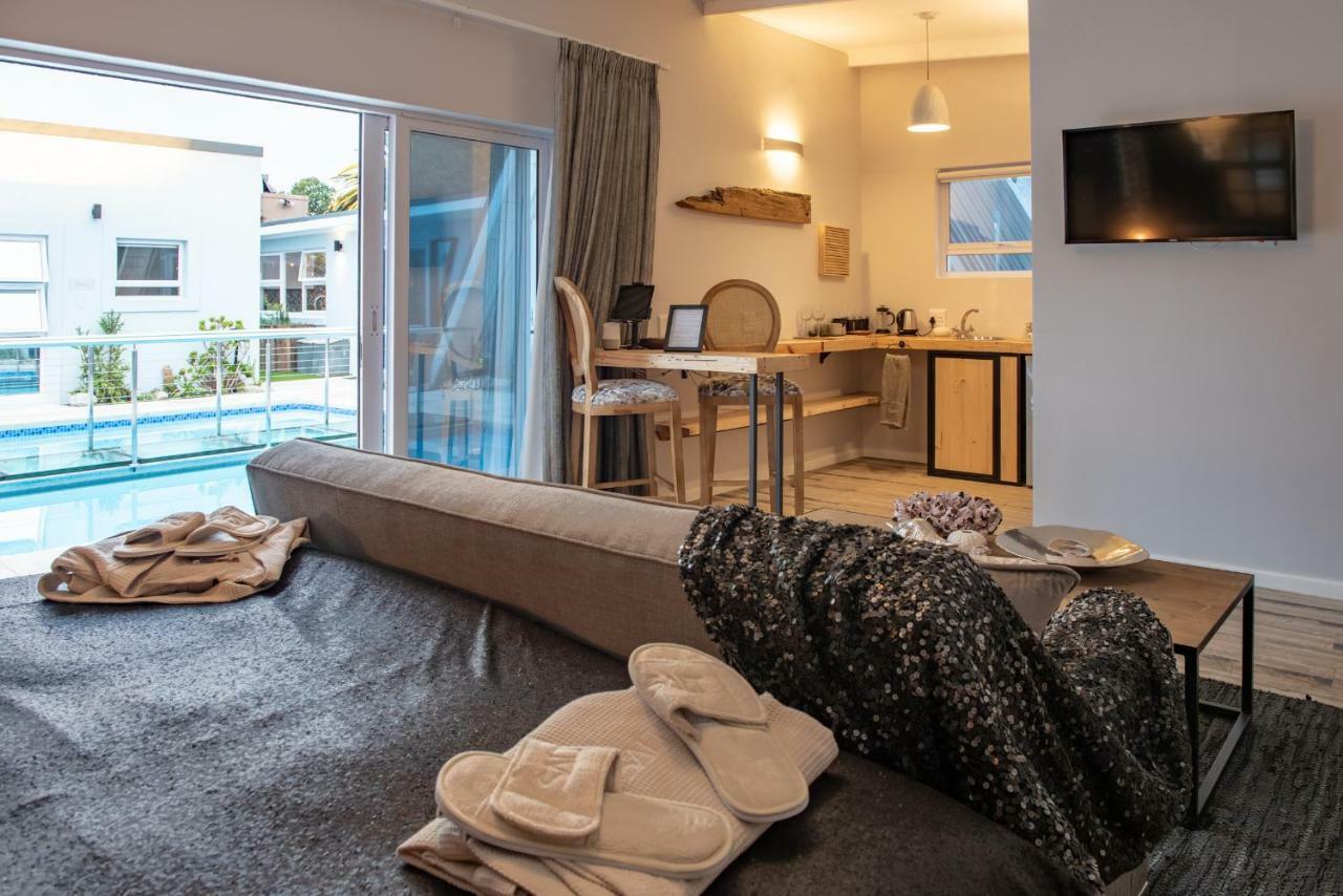 Salt Boutique Guesthouse By Curiocity (Adults Only) Bloubergstrand Bagian luar foto