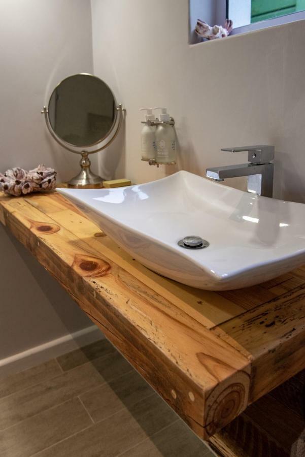 Salt Boutique Guesthouse By Curiocity (Adults Only) Bloubergstrand Bagian luar foto