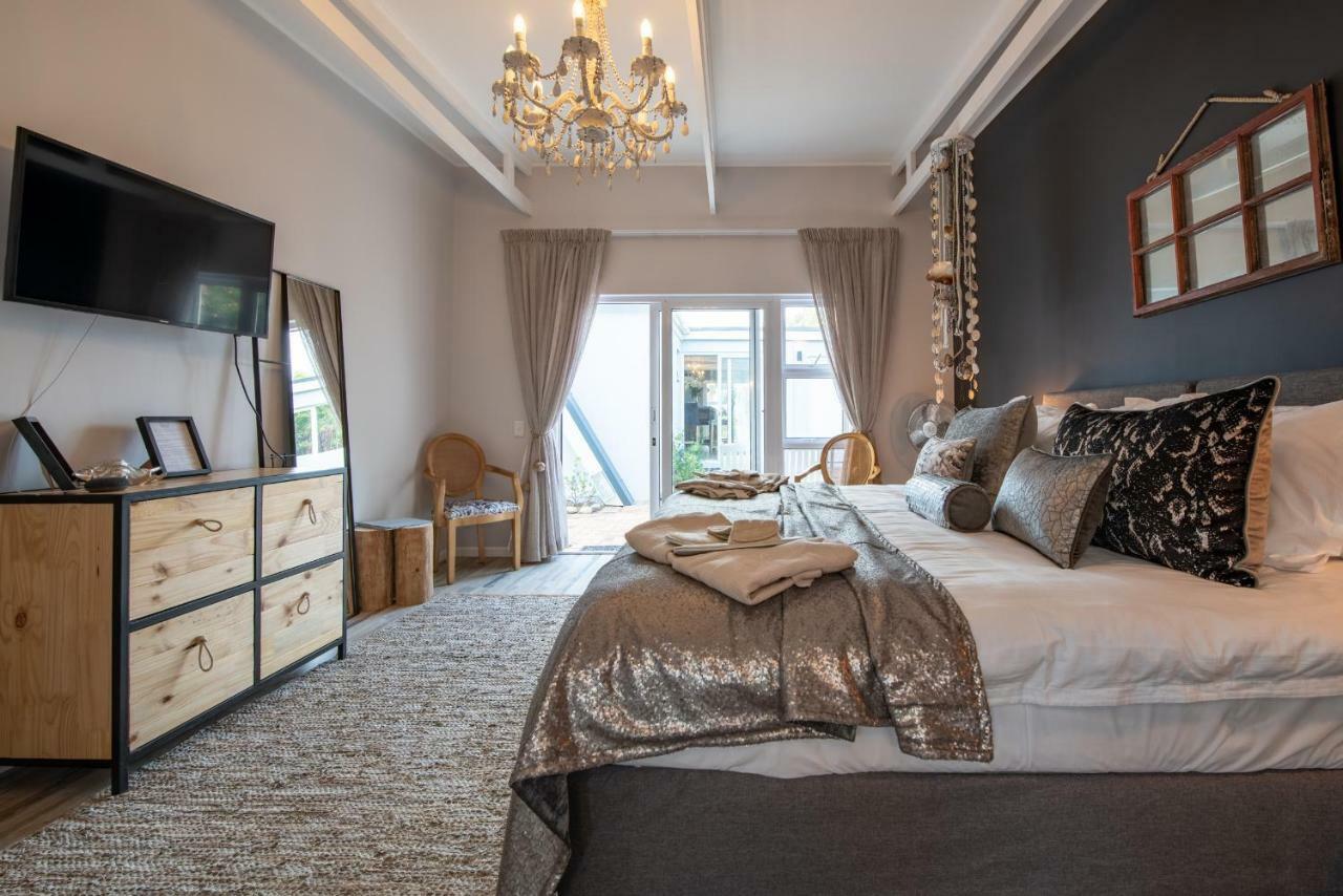 Salt Boutique Guesthouse By Curiocity (Adults Only) Bloubergstrand Bagian luar foto