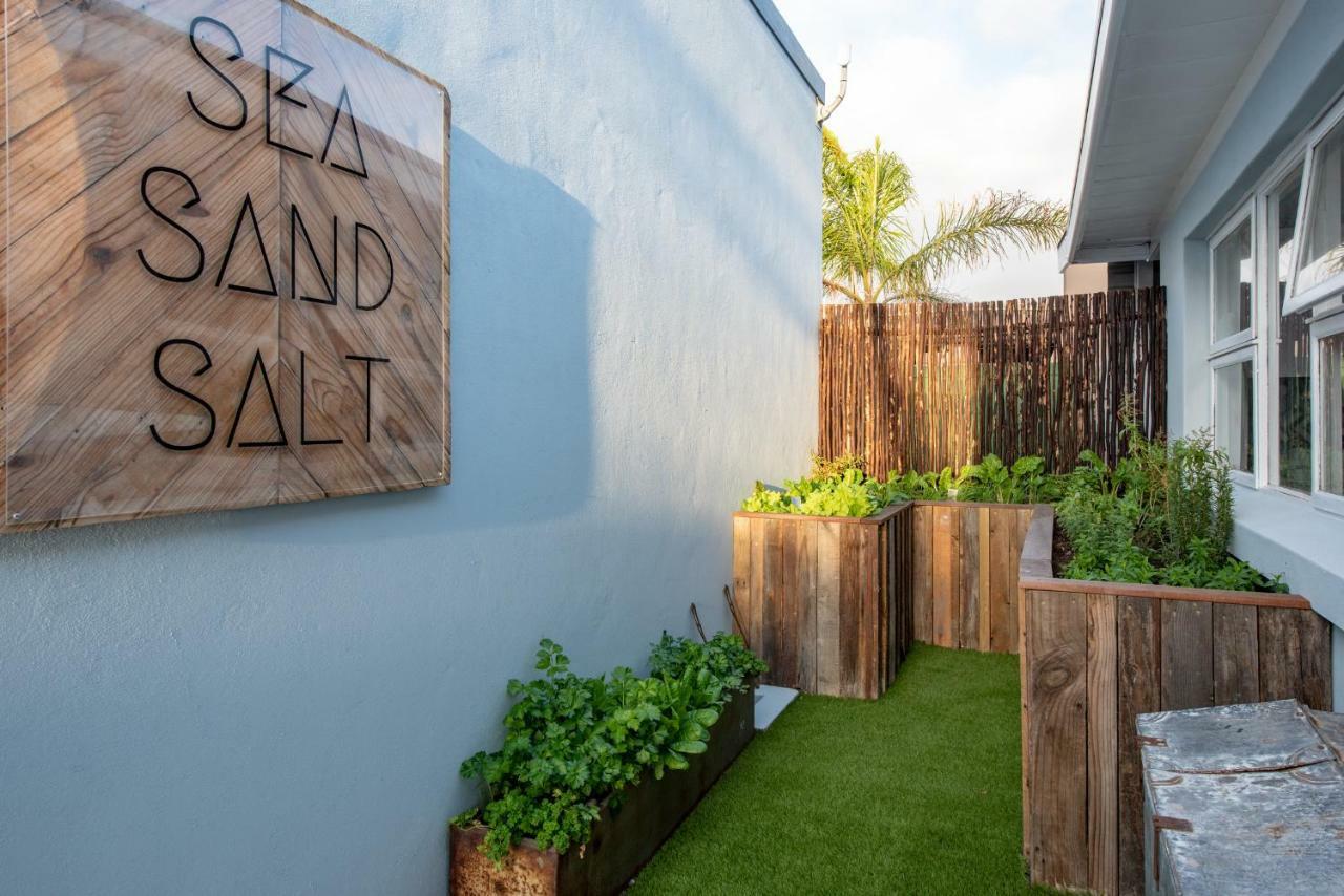 Salt Boutique Guesthouse By Curiocity (Adults Only) Bloubergstrand Bagian luar foto
