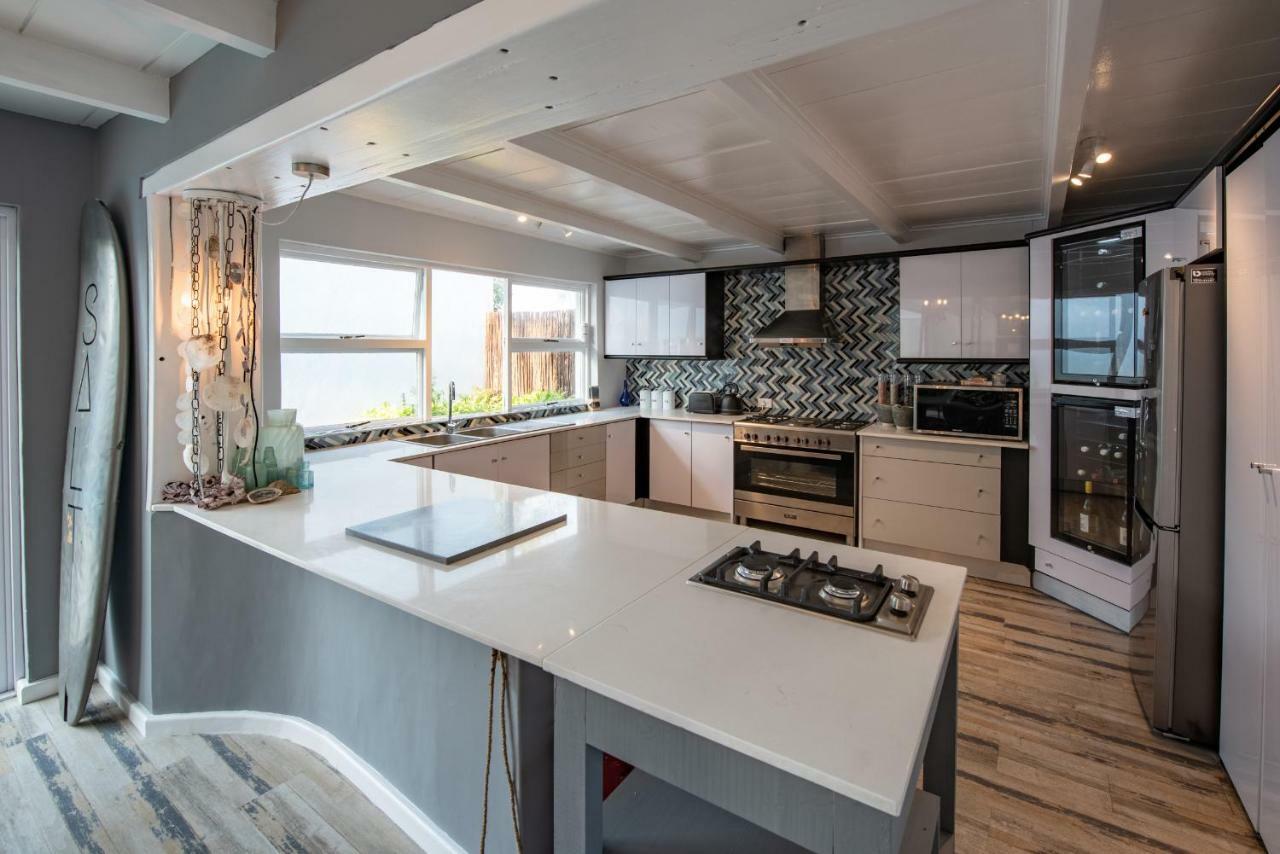 Salt Boutique Guesthouse By Curiocity (Adults Only) Bloubergstrand Bagian luar foto