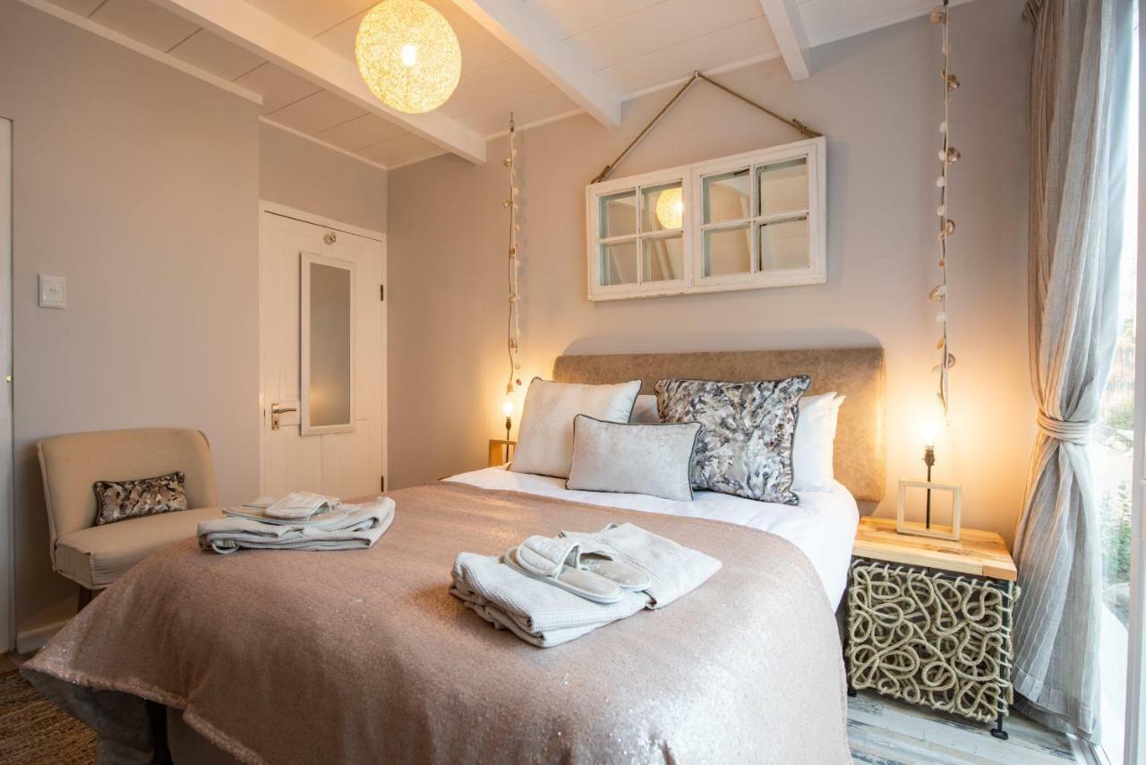 Salt Boutique Guesthouse By Curiocity (Adults Only) Bloubergstrand Bagian luar foto