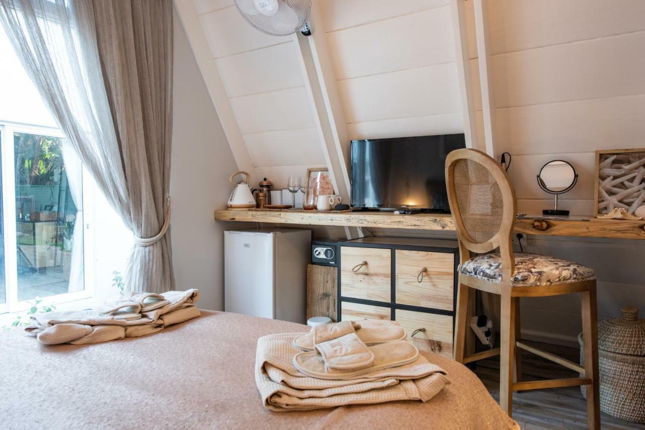 Salt Boutique Guesthouse By Curiocity (Adults Only) Bloubergstrand Bagian luar foto